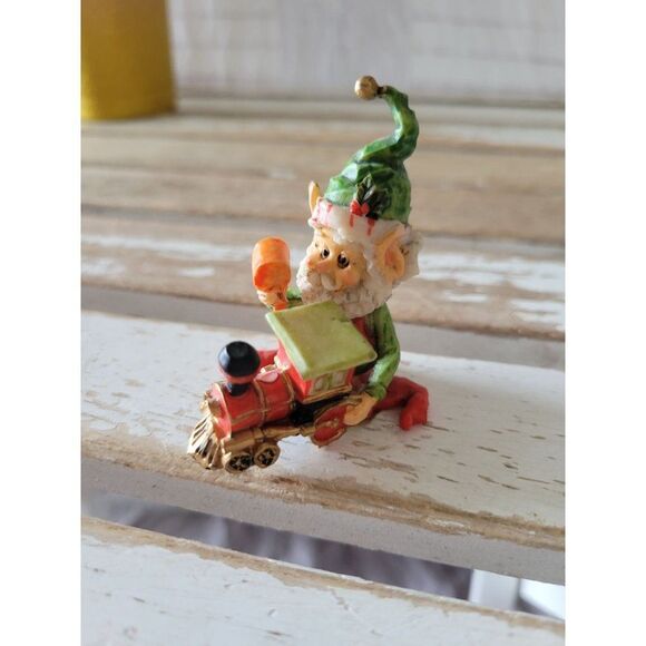 Enesco smokey train elf tinker Sandi zimnicki vintage village Xmas figure - Picture 1 of 7
